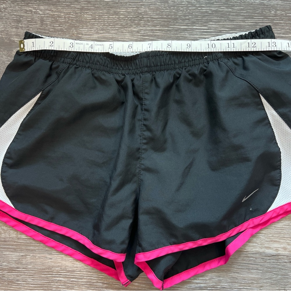 Nike Shorts - Picture 8 of 13